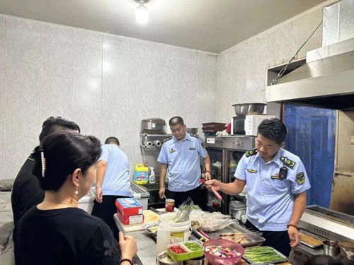 準旗市場監(jiān)管局開展全旗夜間餐飲服務食品安全隱患大排查大整治工作